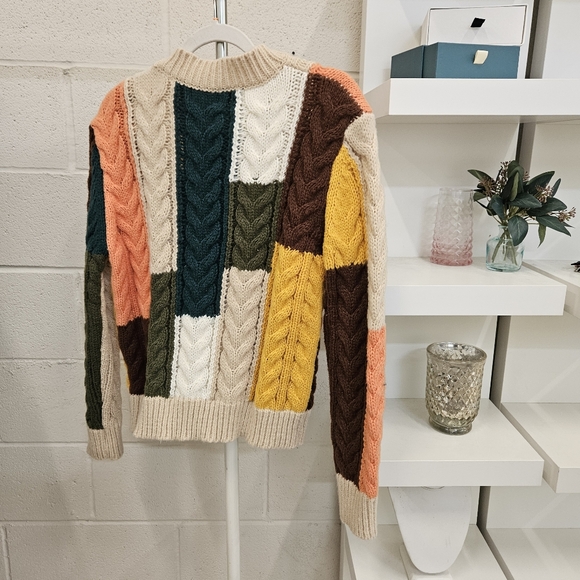 Colorblock Sweater - Picture 8 of 8
